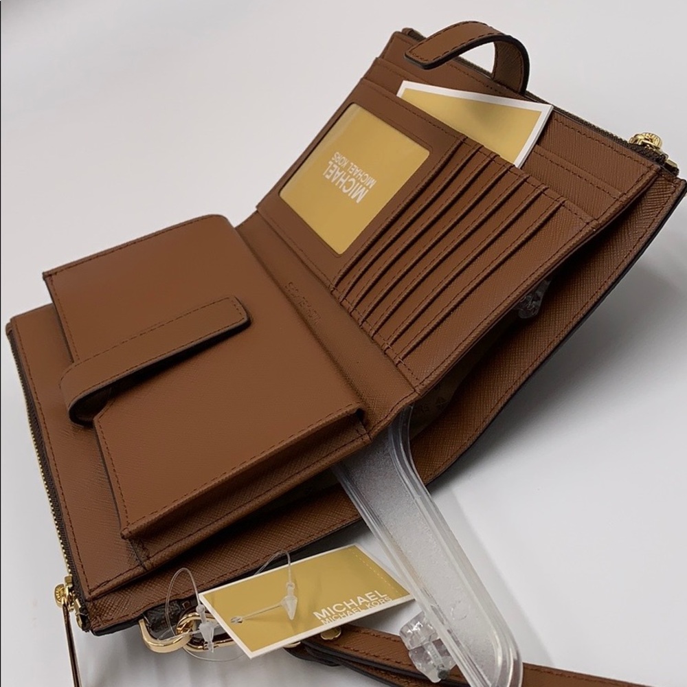 MICHAEL KORS LG DOUBLE ZIP WRISTLET BROWN - Picture 12 of 16